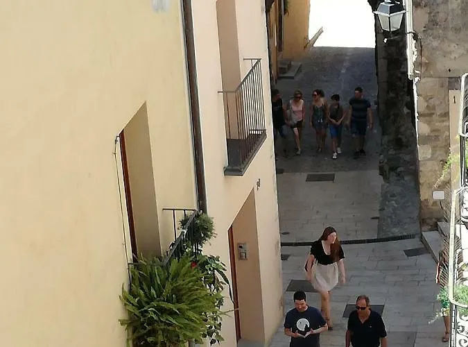 Teixidor * Besalú